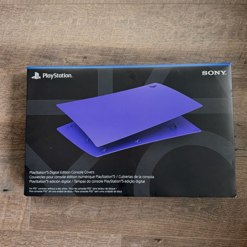 PS5 Digital Edition Cover - Galactic Purple